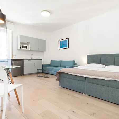 Apartment 10 Minuti Da E Dal Centro Citta