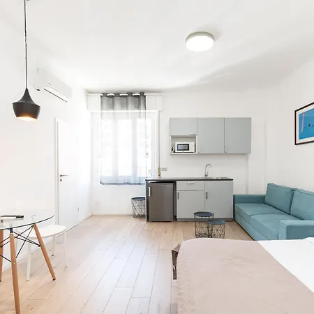 2 Min - 5 Min Centro Citta Διαμέρισμα *