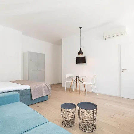 10 Minuti Da E Dal Centro Apartamento Génova