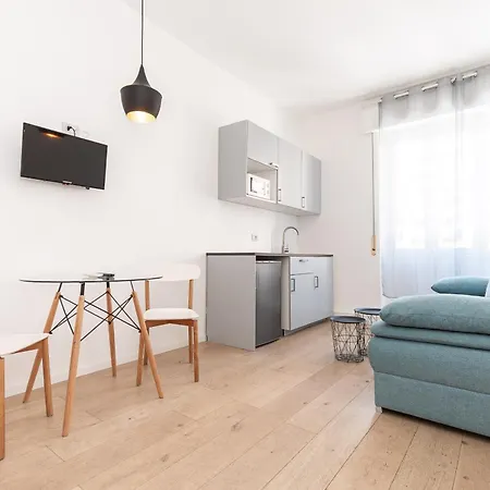 10 Minuti Da E Dal Centro Apartamento