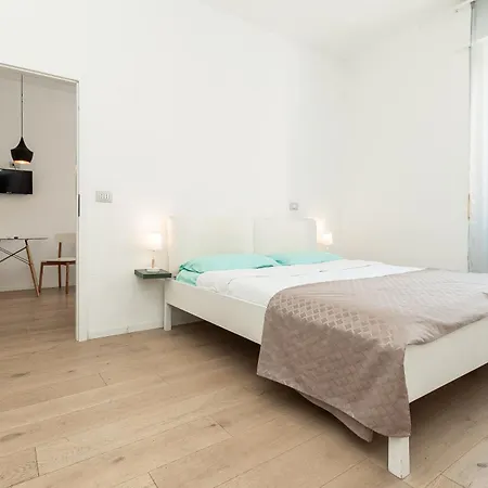 2 Min - 5 Min Centro Citta Genua