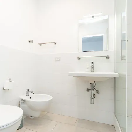 2 Min - 5 Min Centro Citta Genua