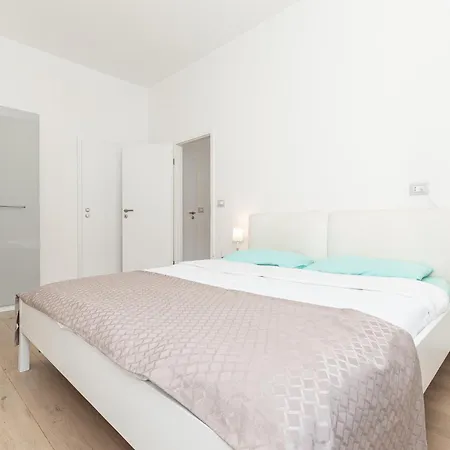 2 Min - 5 Min Centro Citta アパート *