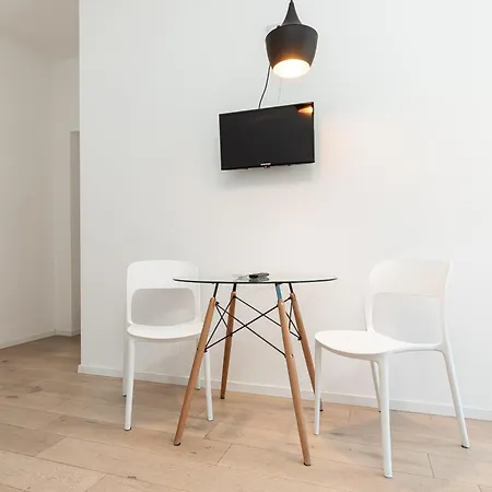 2 Min - 5 Min Centro Citta Apartment Genoa